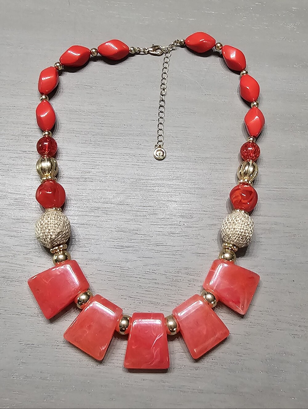 Cato C1946 Coral Red Chunky Statement Necklace Gold Tone Boho Geometric Beaded